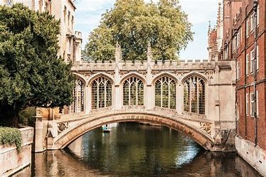 Picture shows the famous bridge od sighs over the river cam in cambridge